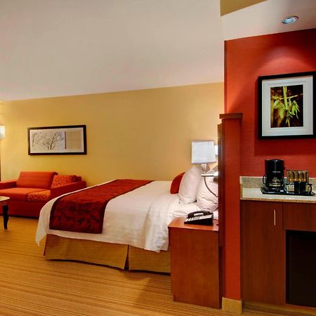 Courtyard By Marriott Madison East Hotel Ruang foto